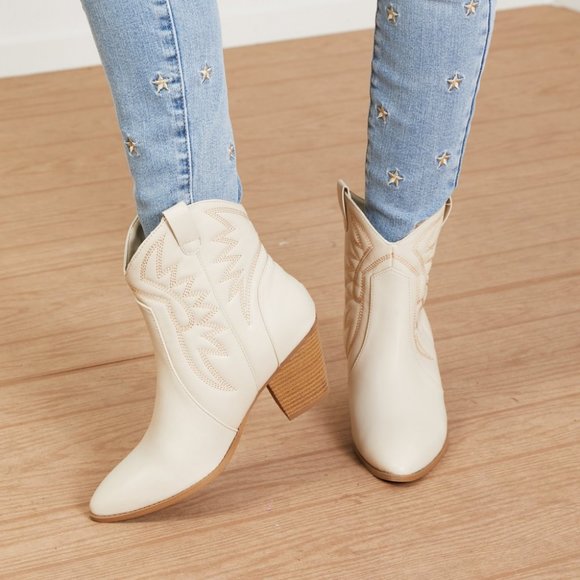 East Lion Corp Texas Trip Embroidered Cowboy Booties - Picture 3 of 9